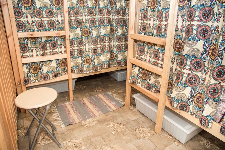 Room 6 of 17