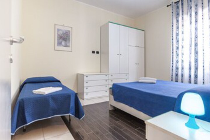 Room 63 of 73
