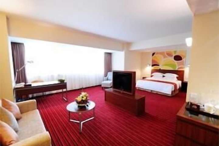 Room 10 of 70