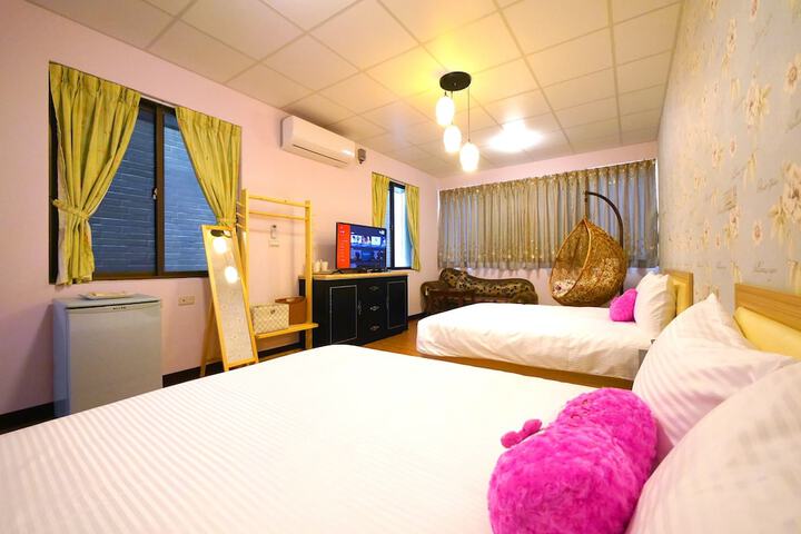 Room 17 of 45