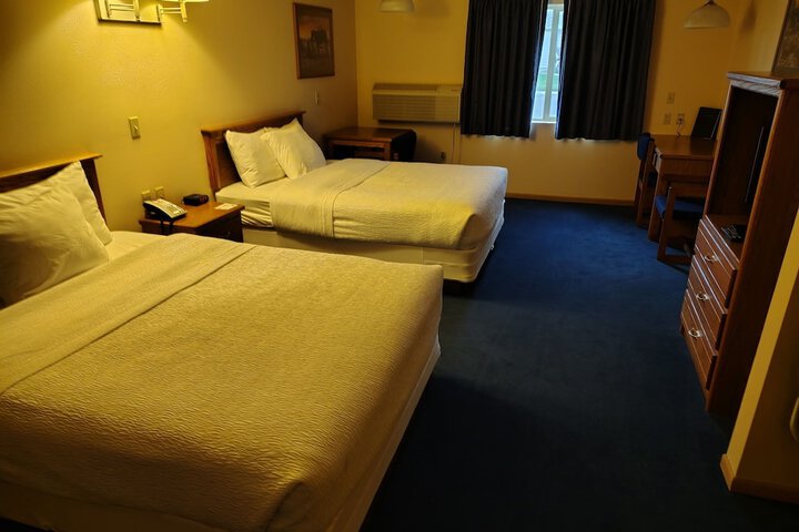 Room 21 of 34