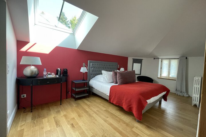 Room 18 of 50