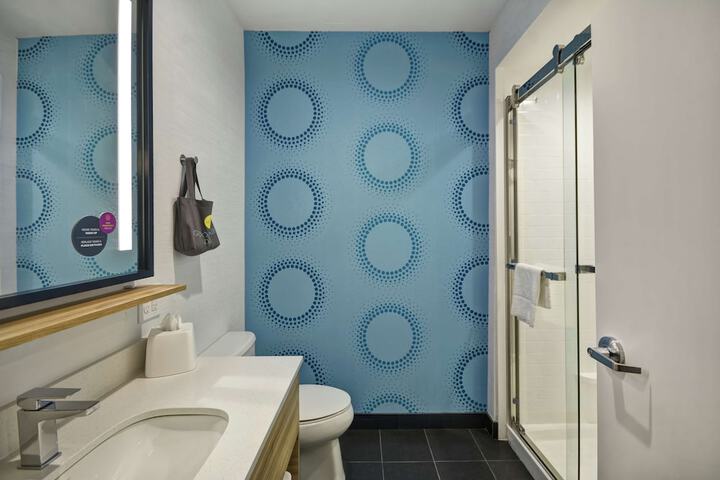 Bathroom shower