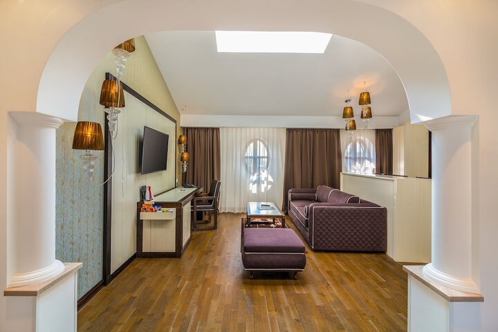 Room 40 of 105