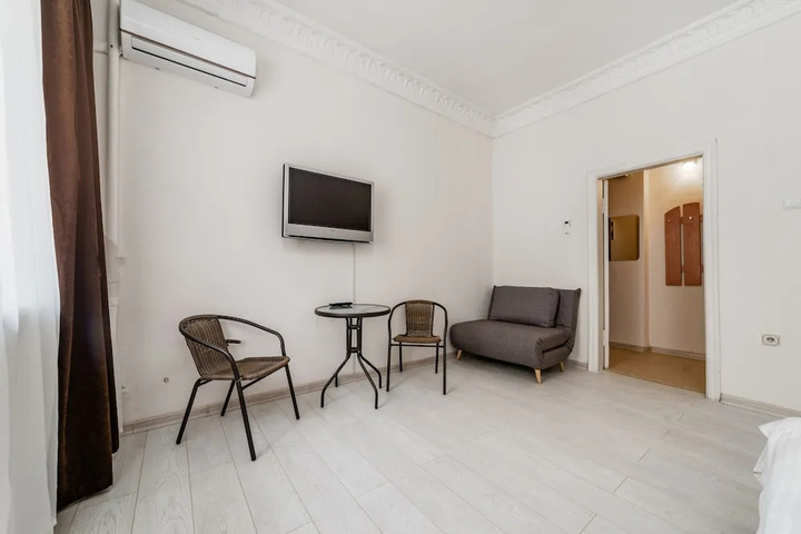 Room 3 of 13
