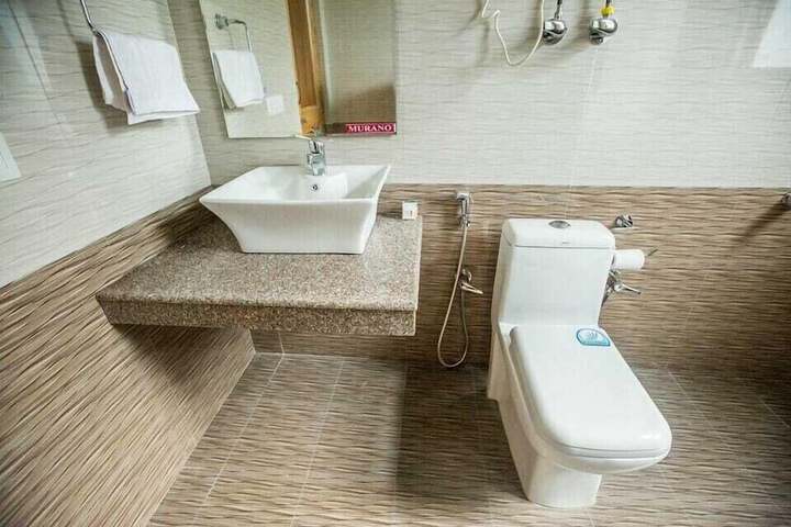 Room 8 of 15