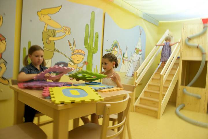 Childrens Activities 87 of 157