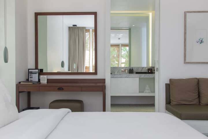 Room 45 of 86