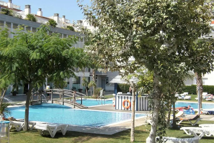 Pool 8 of 14