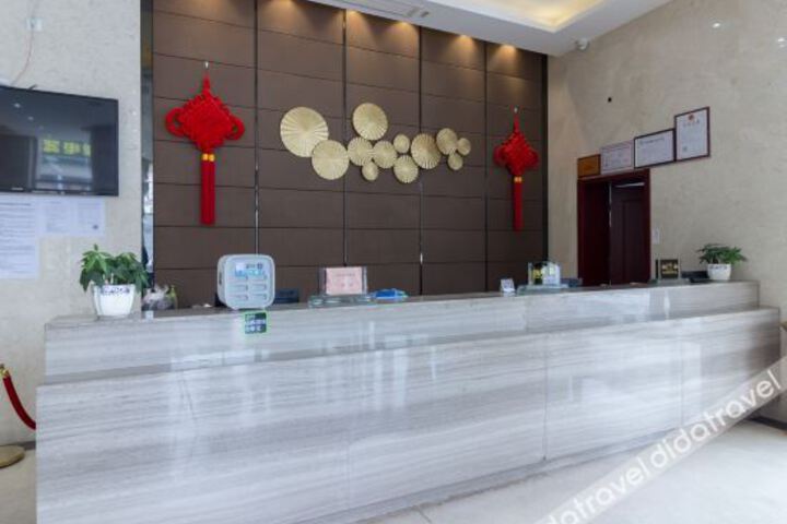 Hotel Interior 8 of 17