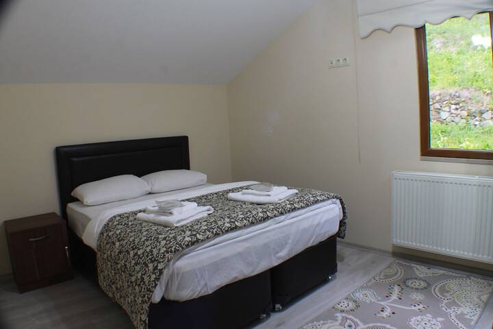 Room 7 of 30