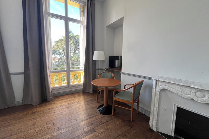 Room 7 of 26