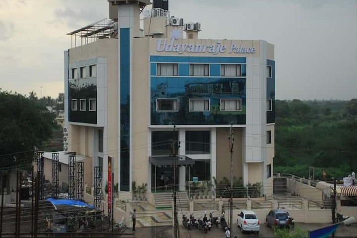 Hotel Udayanraje Palace