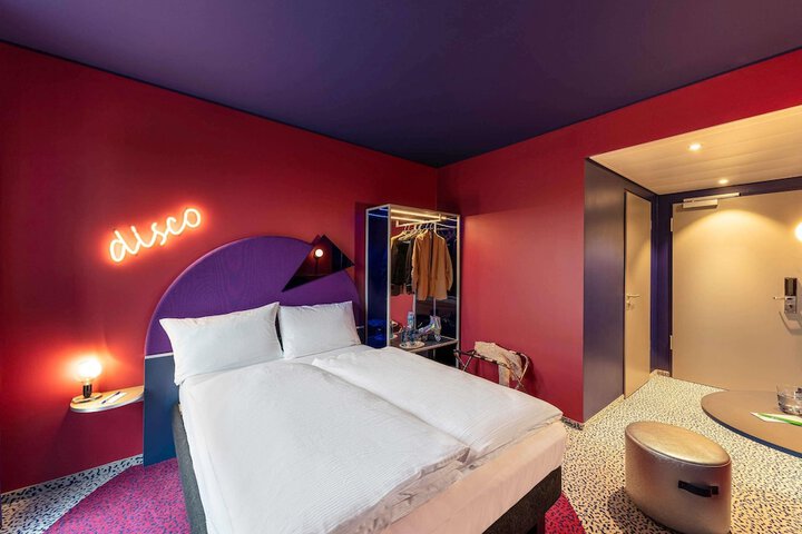 Hotel 63 of 65