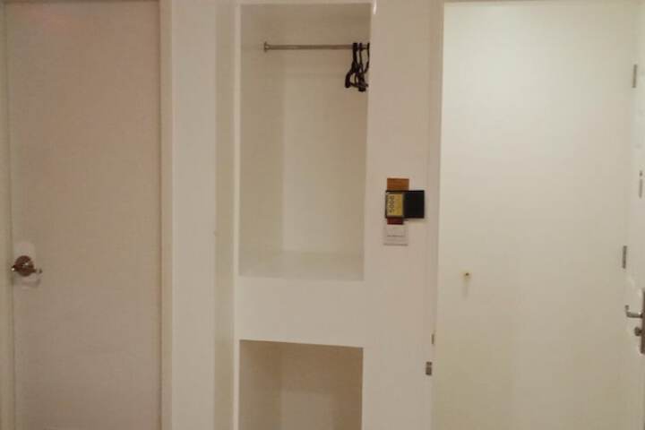 Room 34 of 57