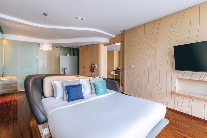 Room 46 of 148