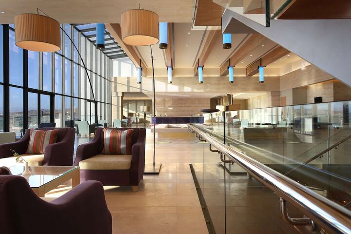 Guest Lobby