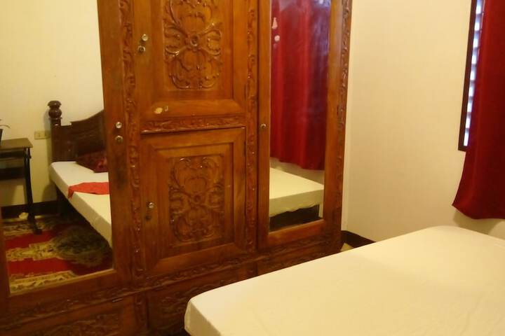Room 15 of 22