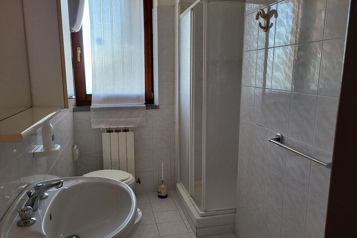 Room 71 of 160
