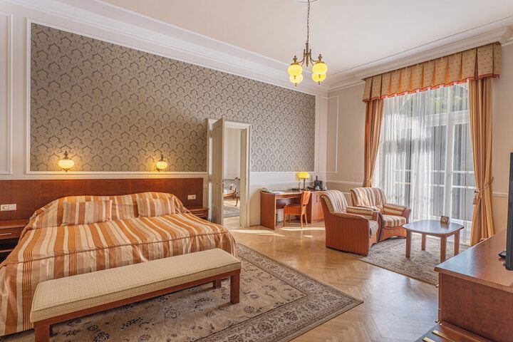 Room 18 of 41
