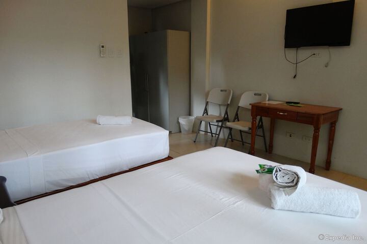 Room 12 of 35