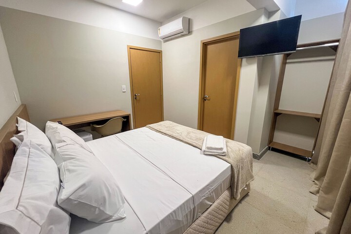 Room 31 of 33