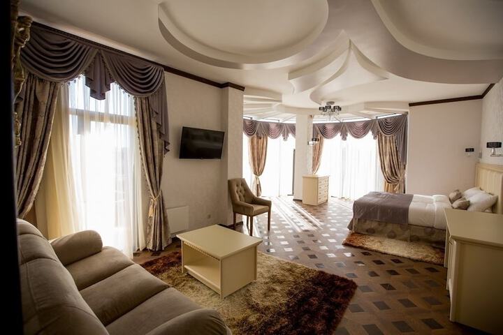 Room 30 of 54