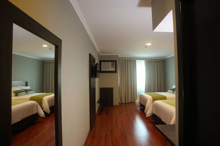 Room 54 of 152