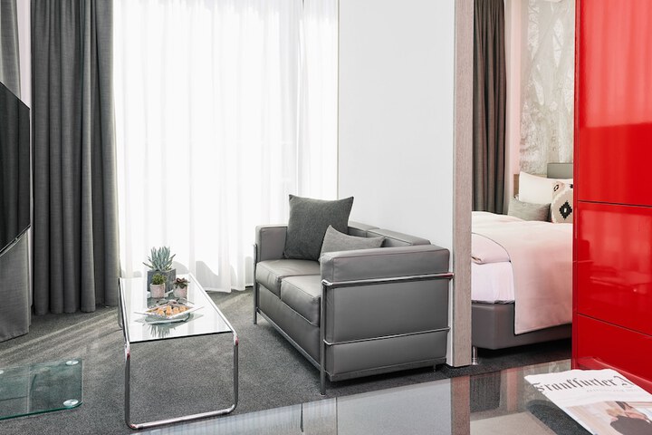 Room 14 of 45