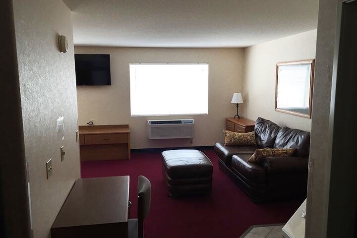 Room 8 of 68