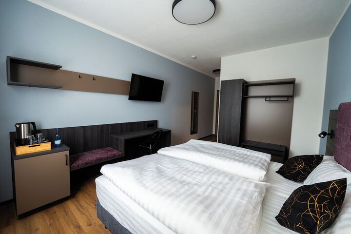 Room 18 of 24