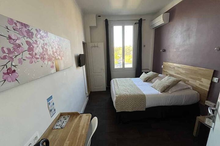 Room 17 of 52