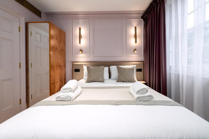 Room 30 of 280