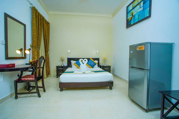 Room 12 of 37