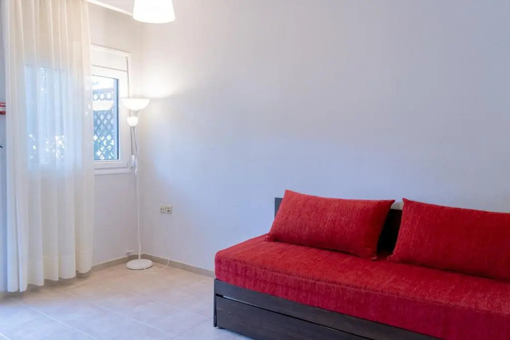 Room 2 of 18
