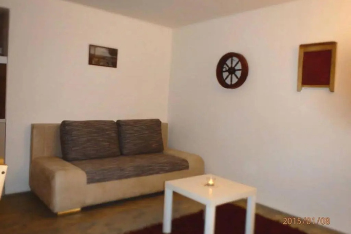 Room 2 of 16