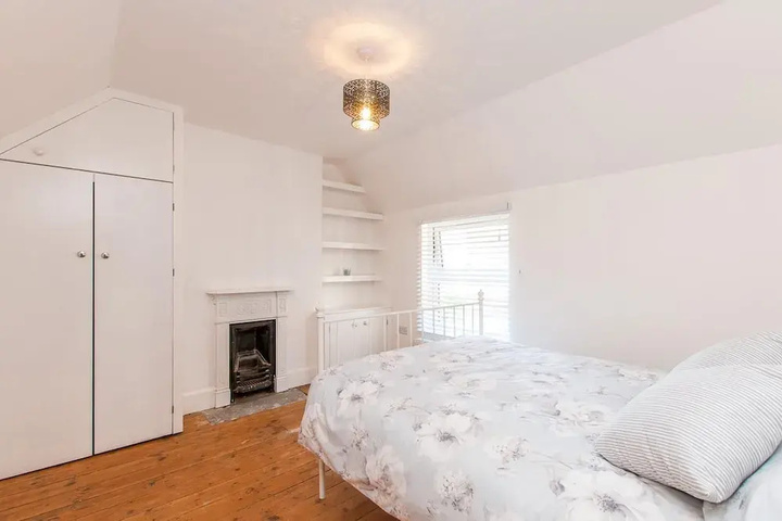 Room 2 of 13