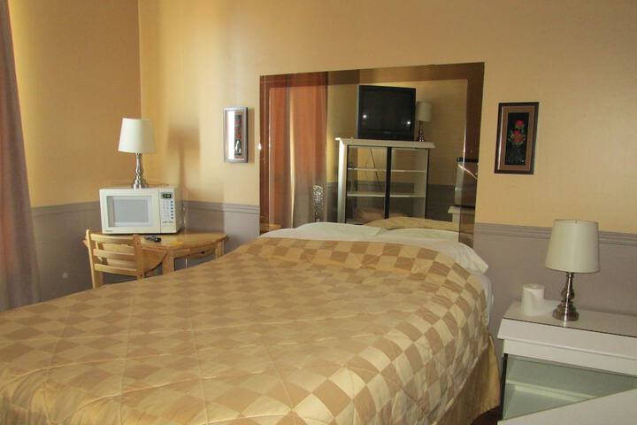 Room 4 of 29
