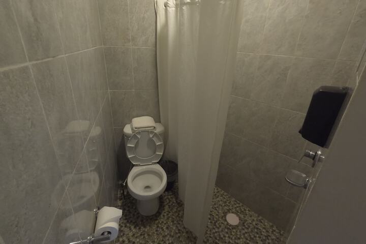 Room 15 of 89