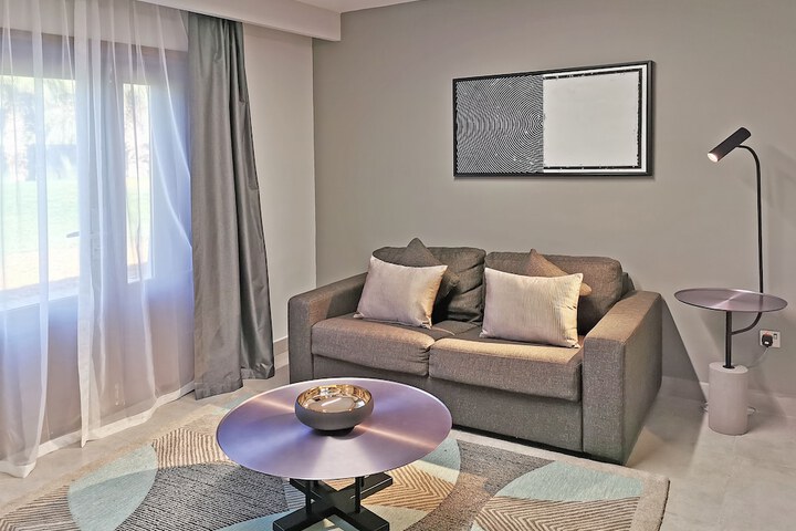 Room 8 of 101