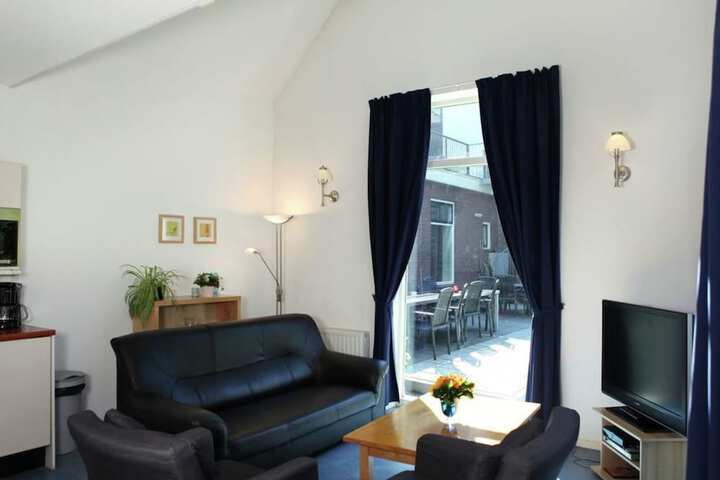 Room 3 of 36