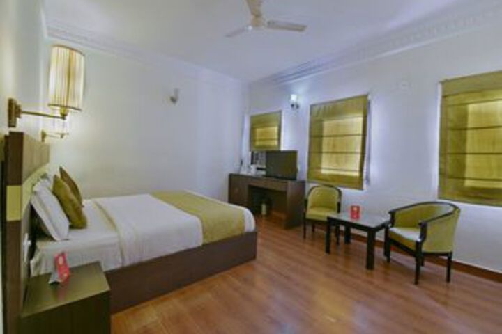 Room 6 of 24