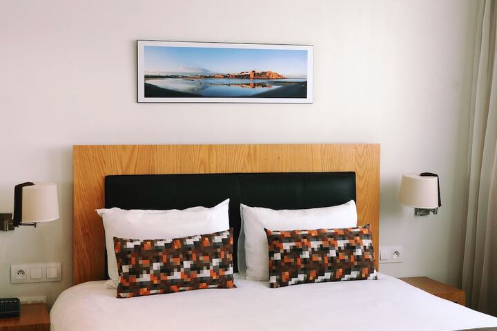 Room 42 of 108
