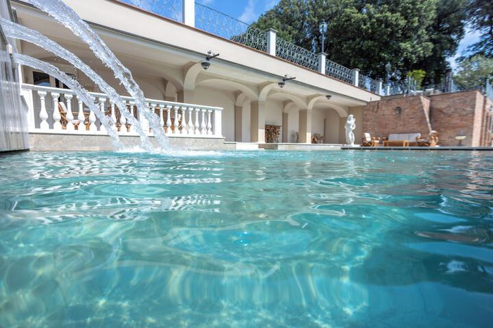 Pool 68 of 95