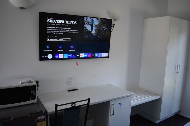 Room 4 of 24