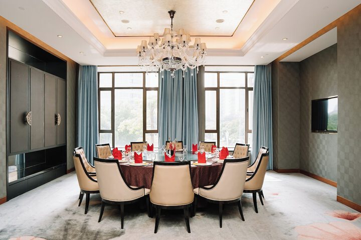 Dining 45 of 71