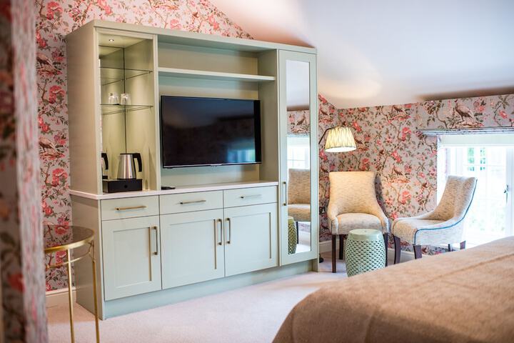 Room 14 of 63