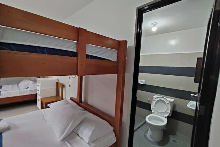 Room 21 of 43