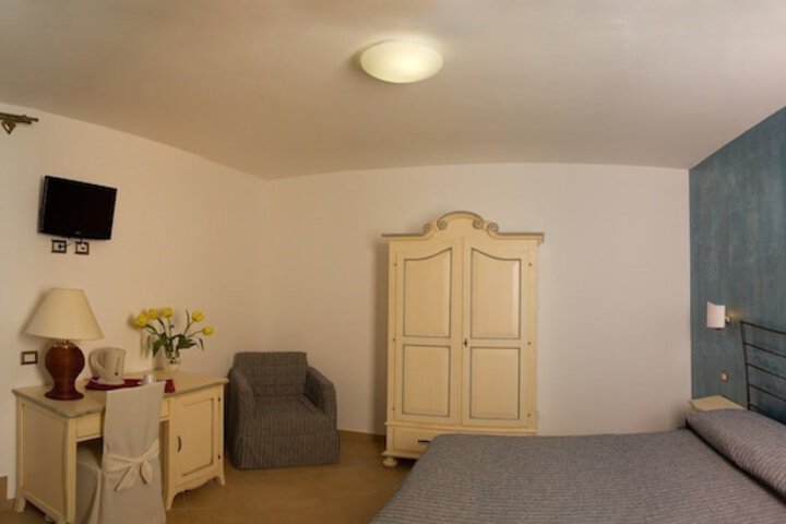 Room 18 of 65