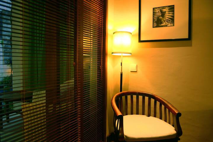 Room 4 of 26